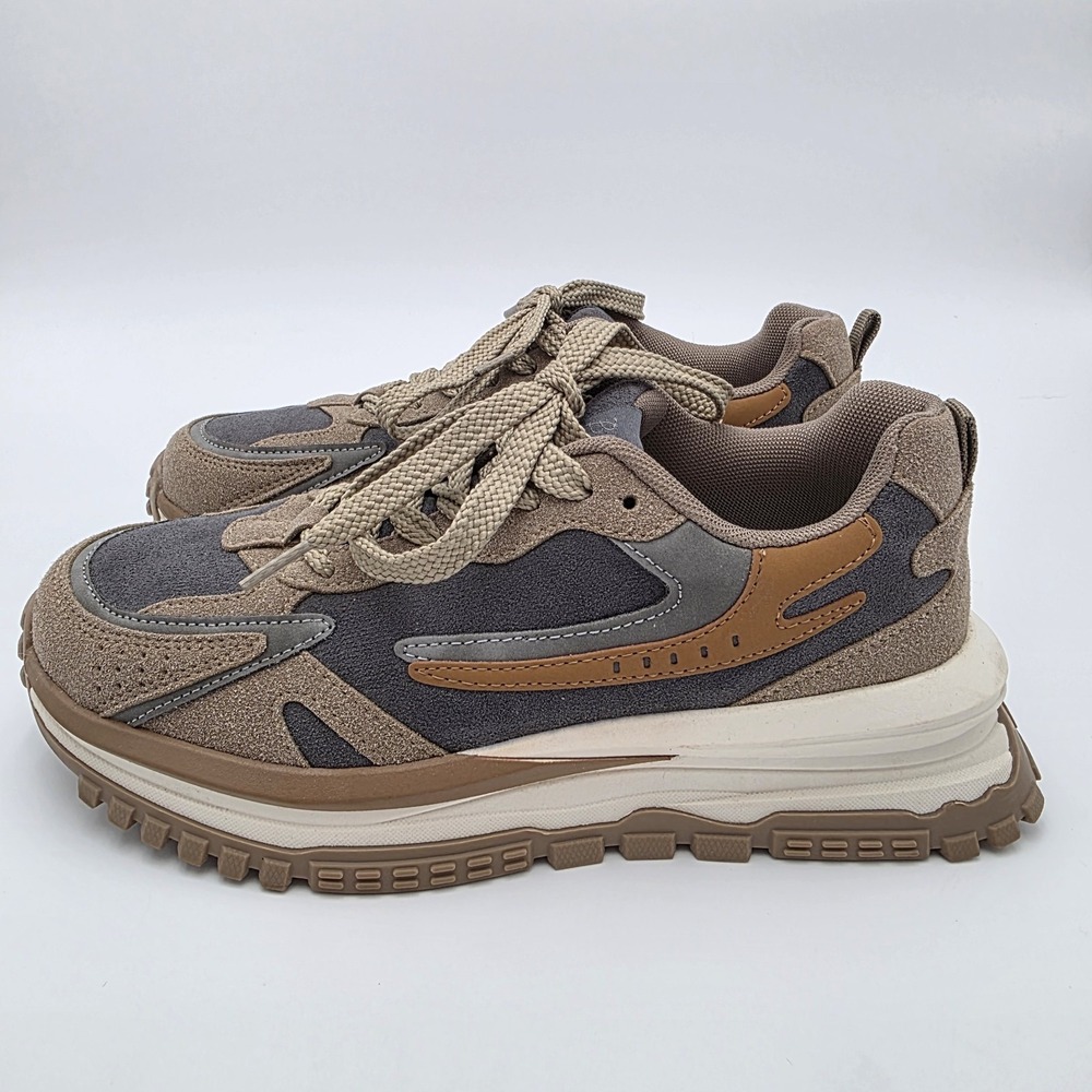 PRISTINE-Blowfish Malibu Women's Leo Fashion Sneaker Earth Size 7.5 Hiking Shoe